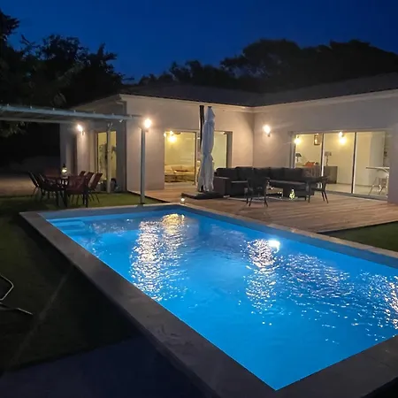 Palm- Luxe Et Piscine Privee - Neuve- 160m2 -8p - 3 Kms
